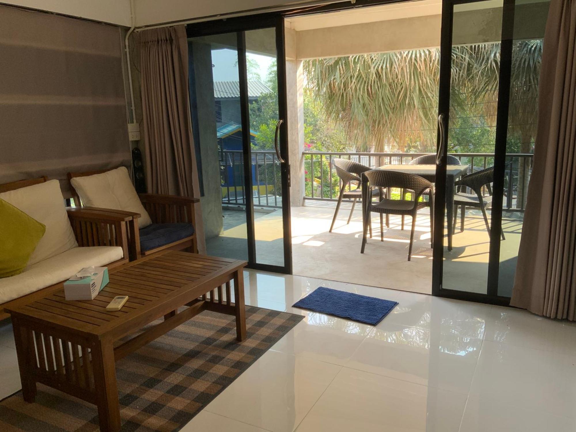 Morocco Blue Cafe By Chilong River Farm Resort Kosum Phisai ภายนอก รูปภาพ