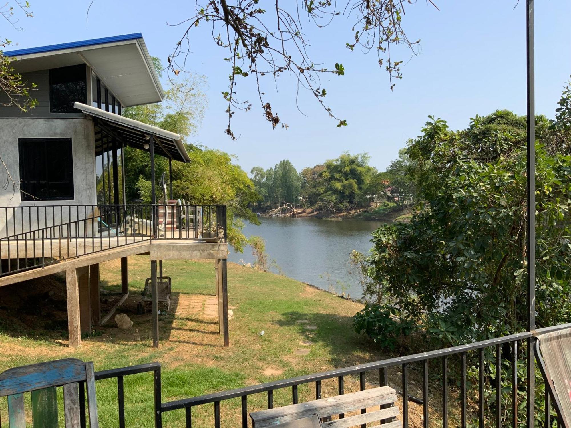 Morocco Blue Cafe By Chilong River Farm Resort Kosum Phisai ภายนอก รูปภาพ
