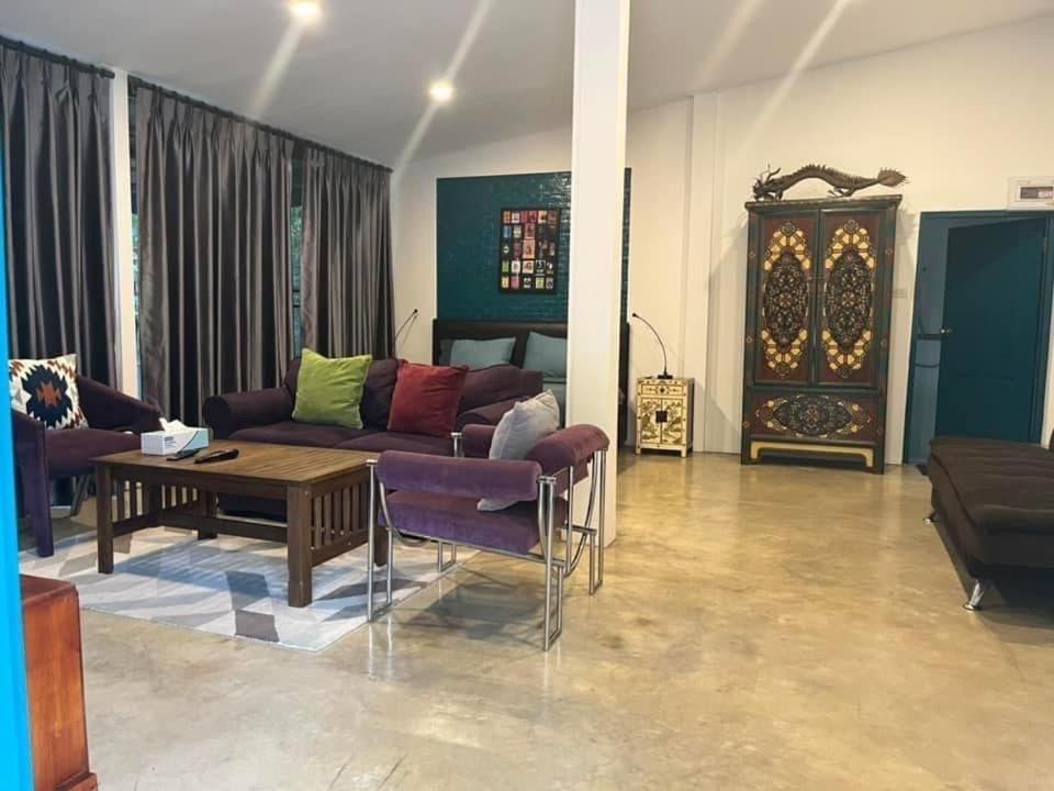 Morocco Blue Cafe By Chilong River Farm Resort Kosum Phisai ภายนอก รูปภาพ